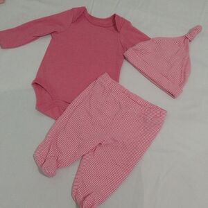 Sterling Pink 3-piece Baby Girls Matching Set , Bodysuit, Pants And Beanie. 3M
